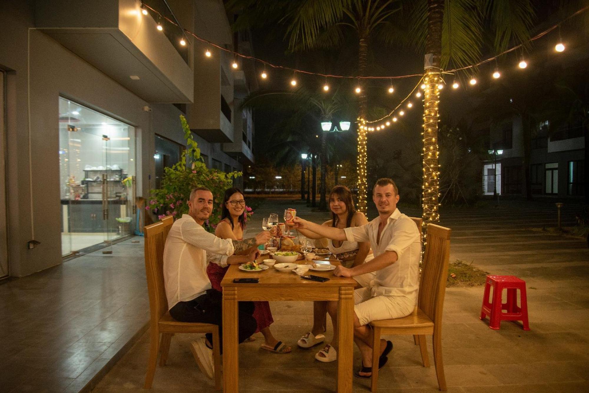 Hana Hotel Sonasea Night Market Phu Quoc Buitenkant foto