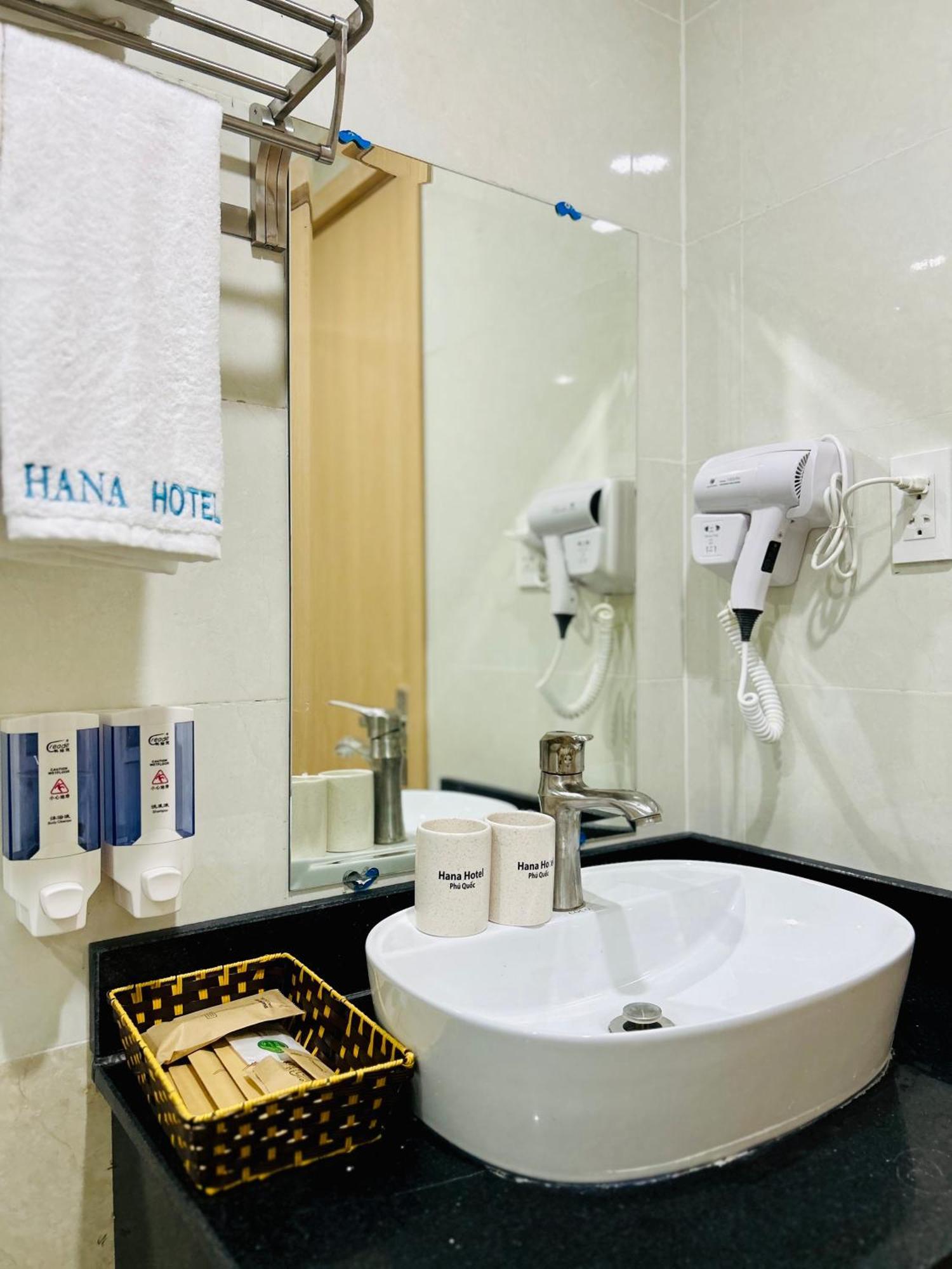 Hana Hotel Sonasea Night Market Phu Quoc Buitenkant foto