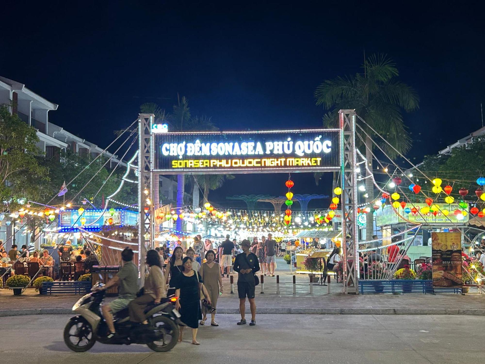 Hana Hotel Sonasea Night Market Phu Quoc Buitenkant foto