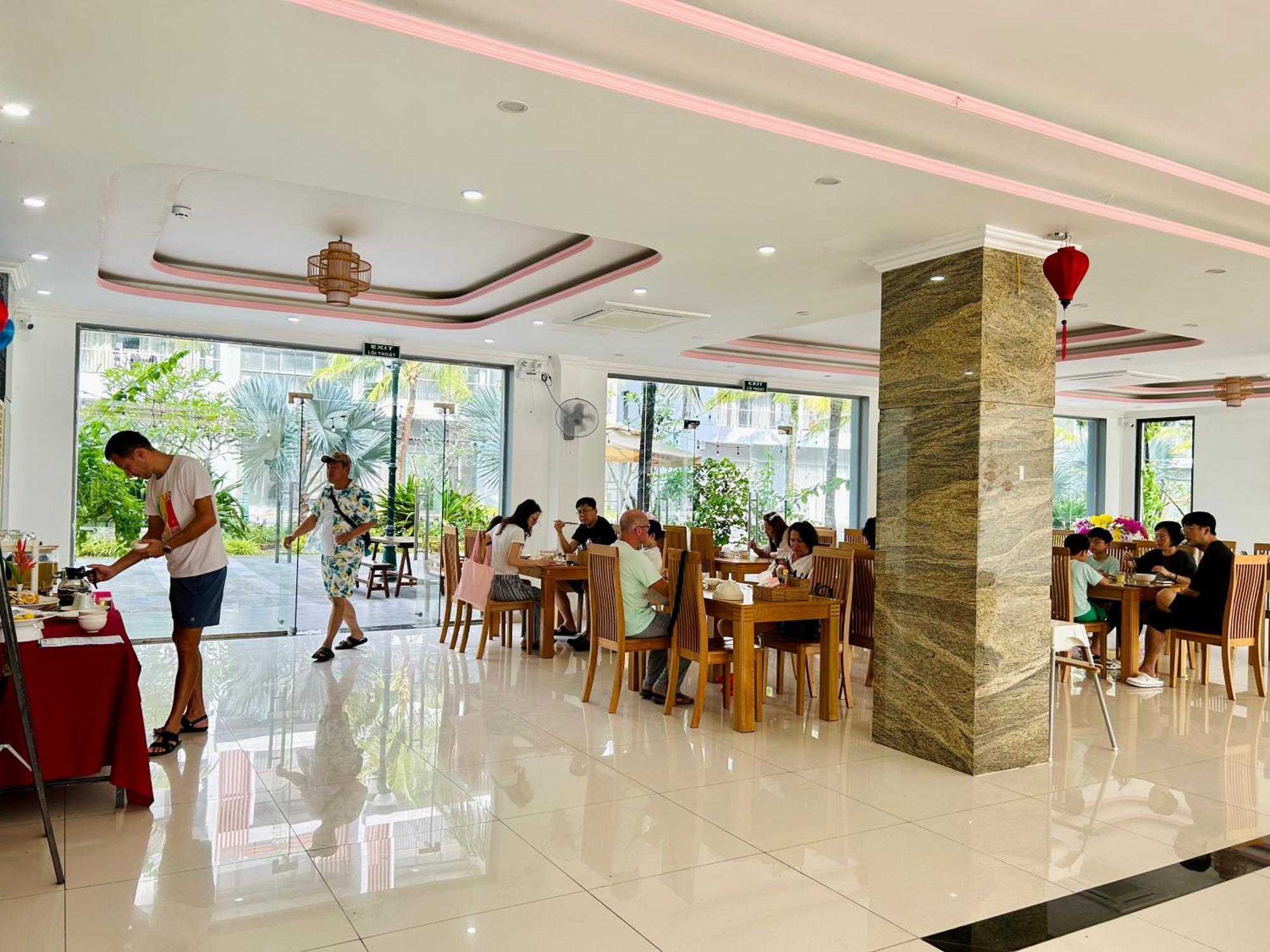 Hana Hotel Sonasea Night Market Phu Quoc Buitenkant foto