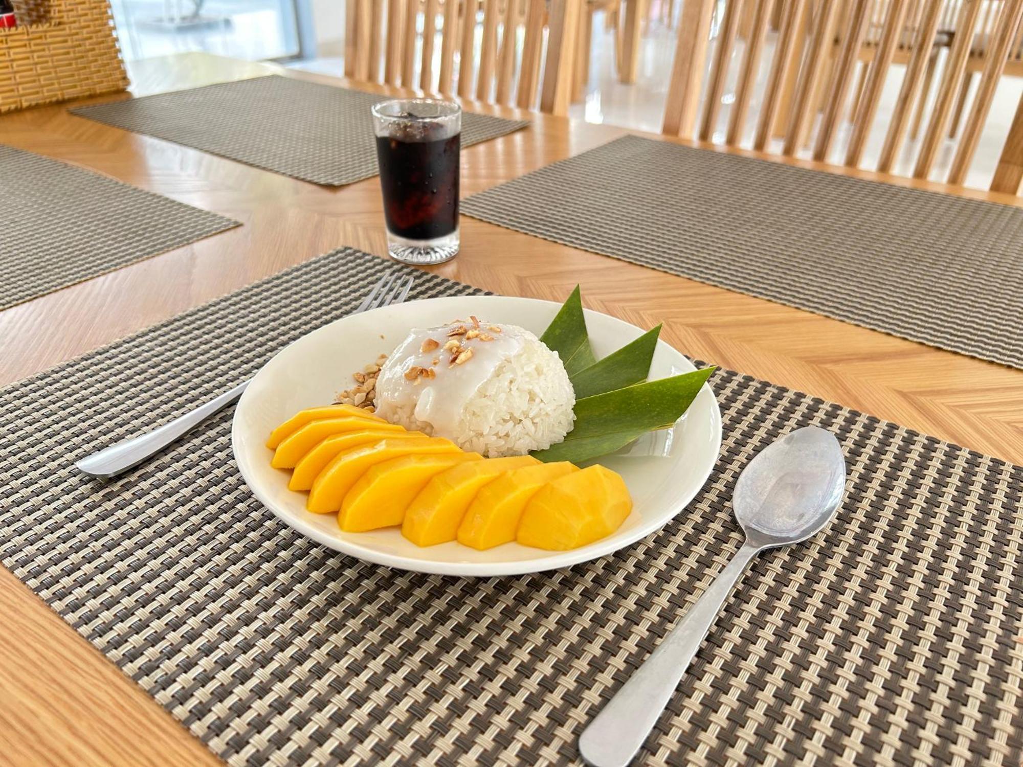 Hana Hotel Sonasea Night Market Phu Quoc Buitenkant foto